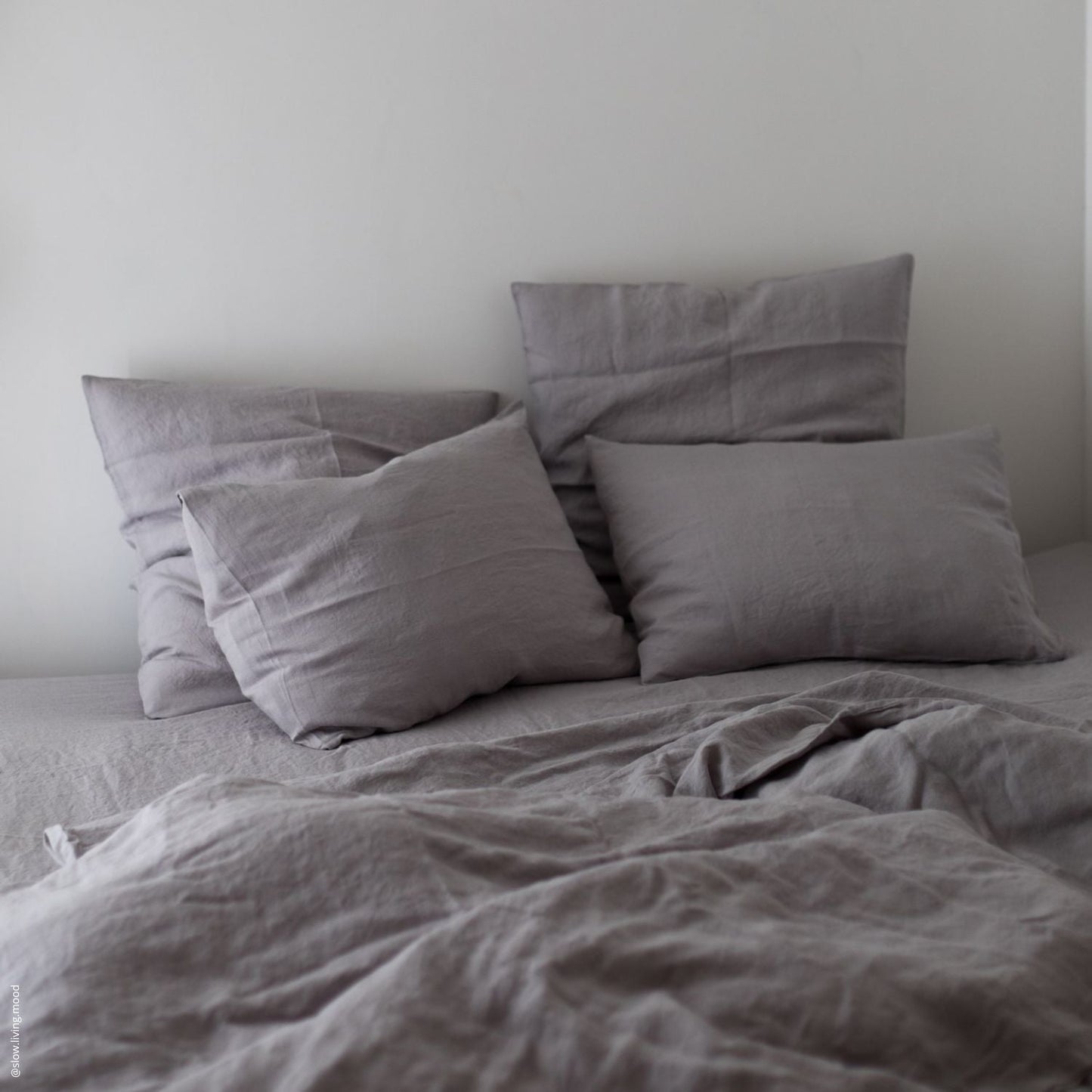 Light Grey lino pagalvės užvalkalas — naturalusdrabuziai.lt