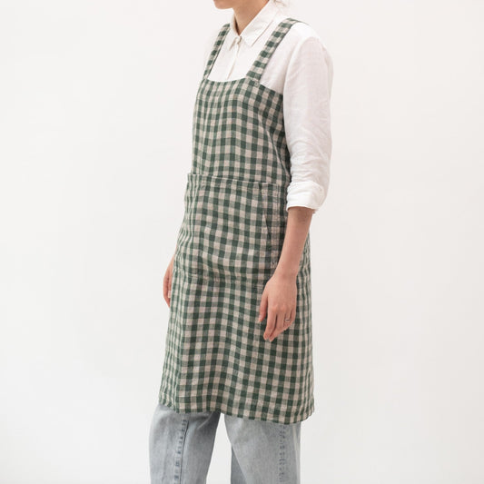lino Tales Forest Green Gingham lino Pinafore prijuostė — naturalusdrabuziai.lt