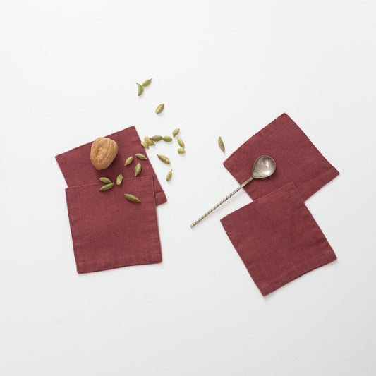 Marsala lino padėkliukų rinkinys 4 vnt. — naturalusdrabuziai.lt