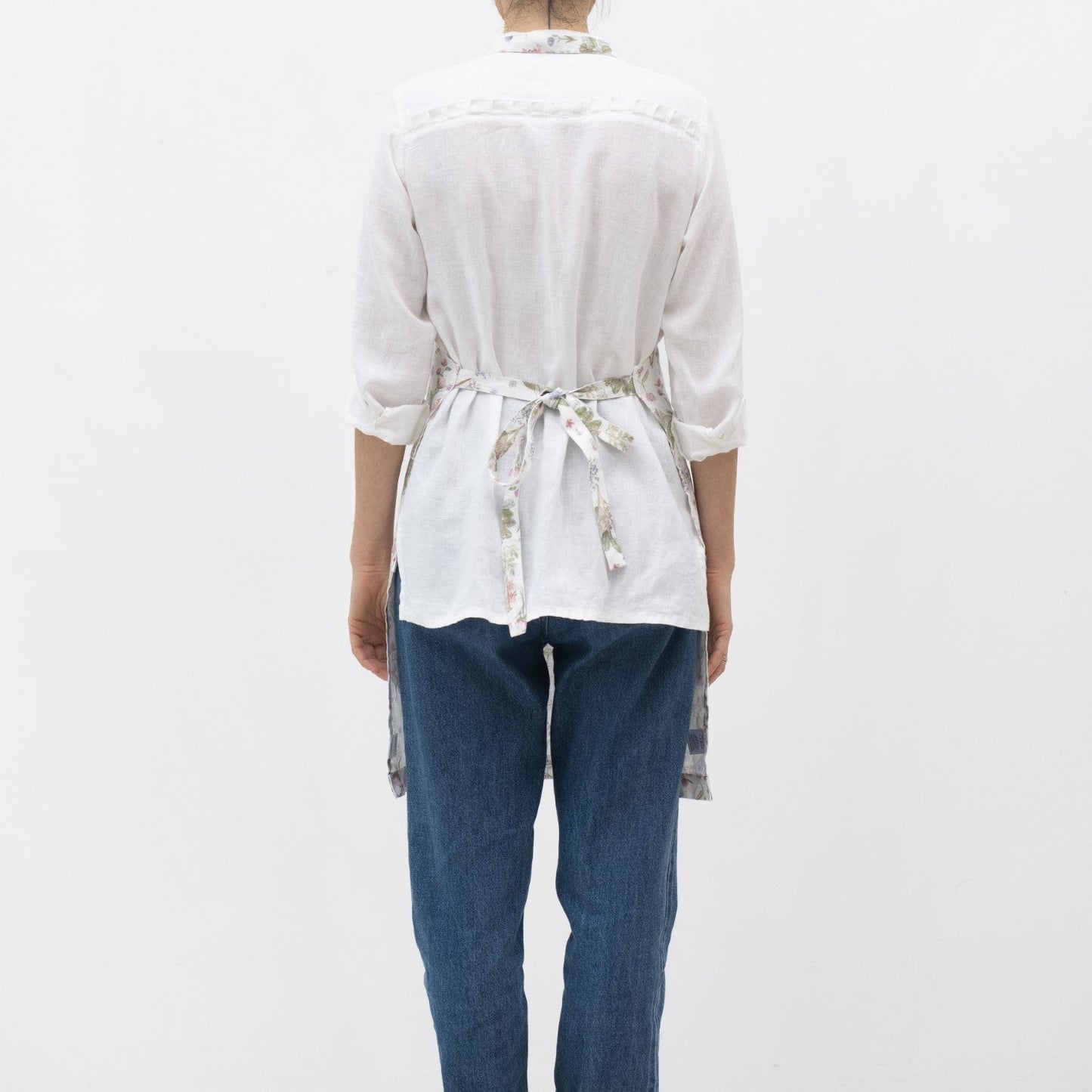 White Botany lino kasdienė prijuostė — naturalusdrabuziai.lt