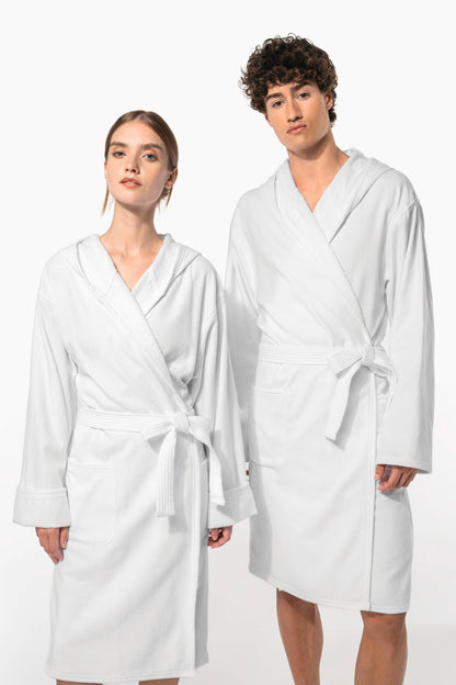 Unisex ekologiškos medvilnės chalatas su gobtuvu ir juosmens raišteliu — naturalusdrabuziai.lt