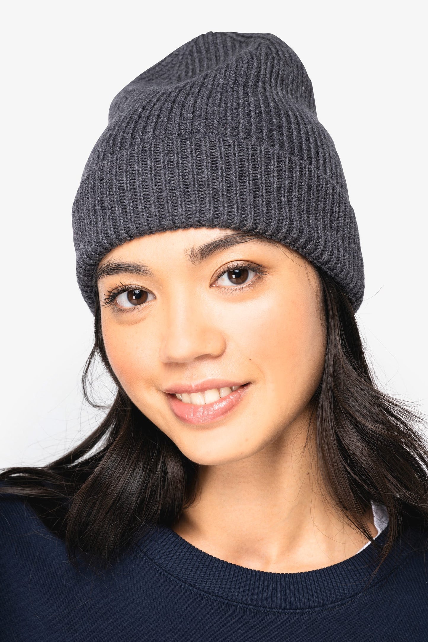 Unisex merino vilnos raukšlėta kepurė — naturalusdrabuziai.lt