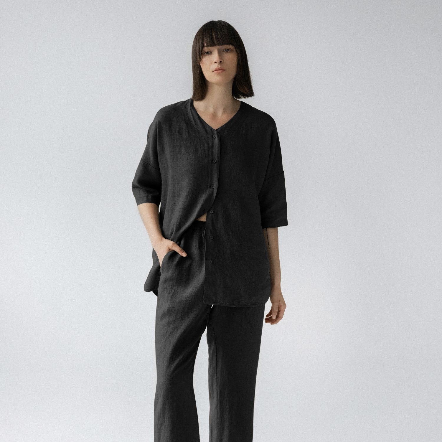 Black lino Primrose Loungewear rinkinys — naturalusdrabuziai.lt