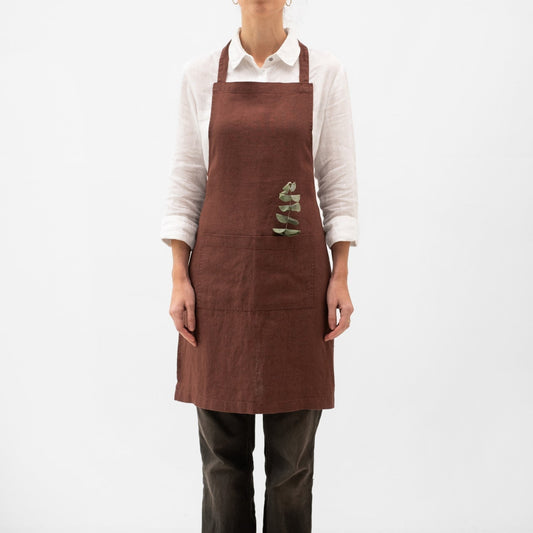 Chocolate lino kasdienė prijuostė — naturalusdrabuziai.lt