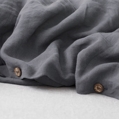 Dark Grey lino antklodės užvalkalas — naturalusdrabuziai.lt