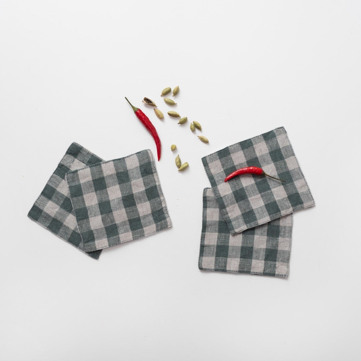 Forest Green Gingham lino padėkliukų rinkinys 4 vnt. — naturalusdrabuziai.lt