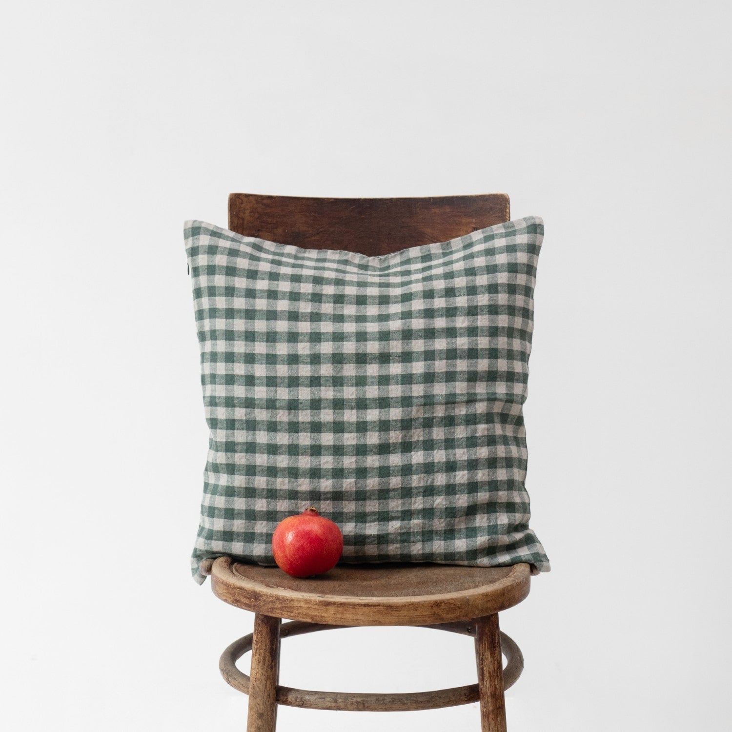 Forest Green Gingham lino pagalvėlės užvalkalas — naturalusdrabuziai.lt
