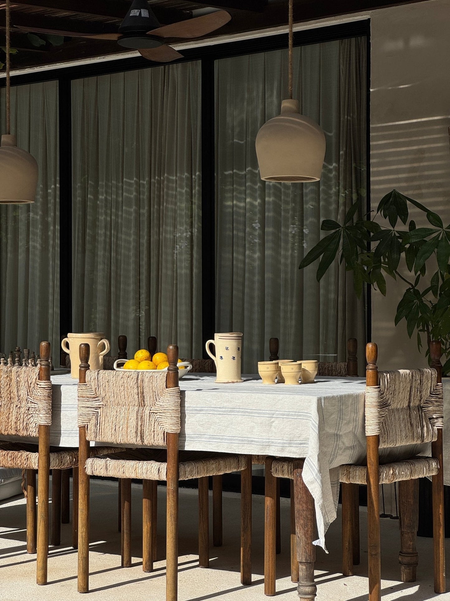 Grey Blue Wide Stripe Rustic lino staltiesė — naturalusdrabuziai.lt