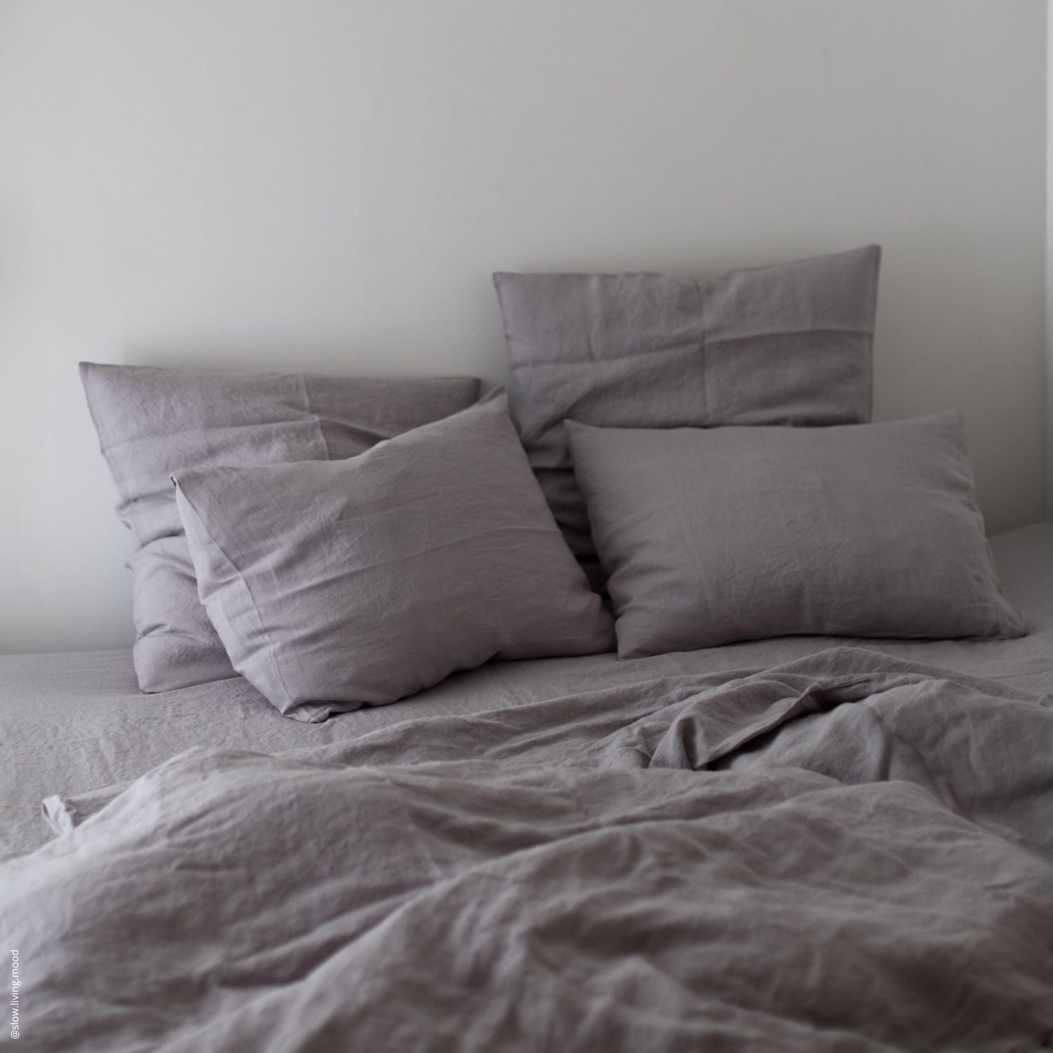 Light Grey lino pagalvės užvalkalas — naturalusdrabuziai.lt