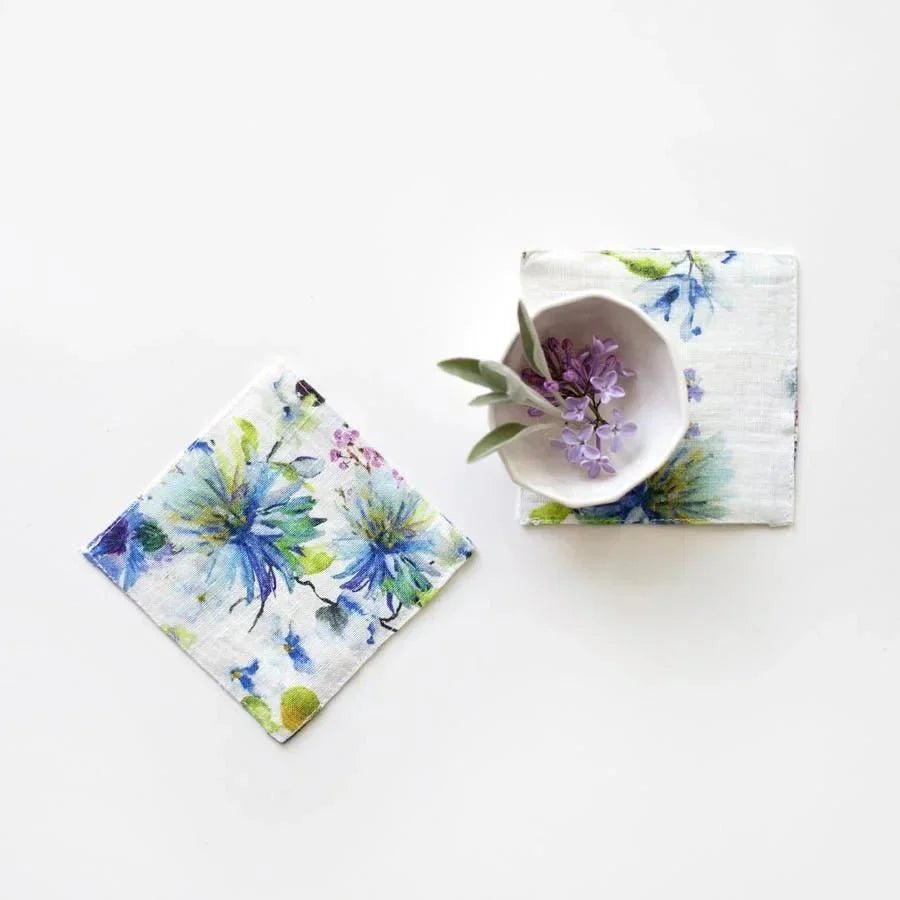 LIMITED EDITION White Flowers lino padėkliukų rinkinys 4 vnt. — naturalusdrabuziai.lt