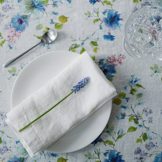 LIMITED EDITION White Flowers lino staltiesė — naturalusdrabuziai.lt