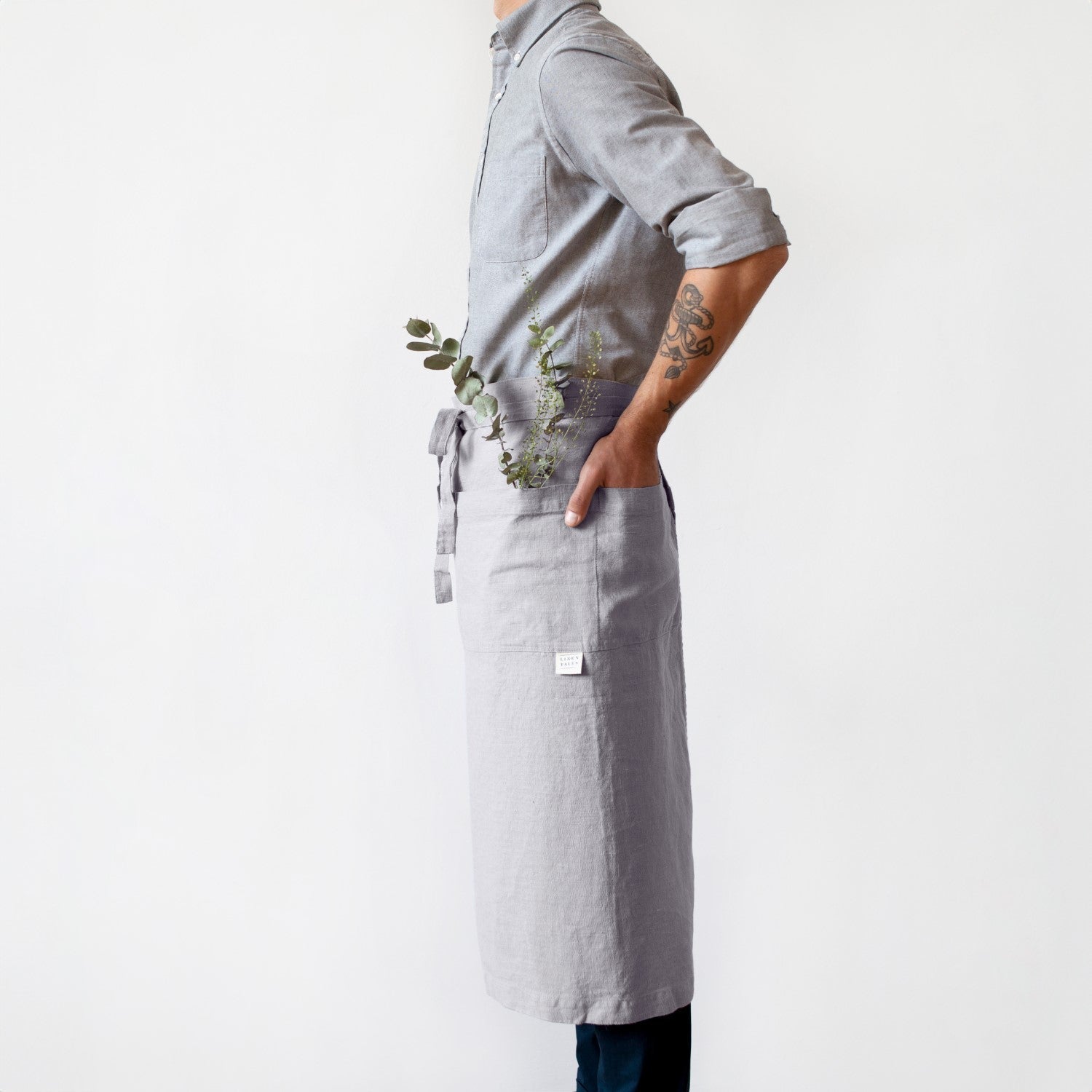 lino Tales Light Grey lino Garcon prijuostė — naturalusdrabuziai.lt