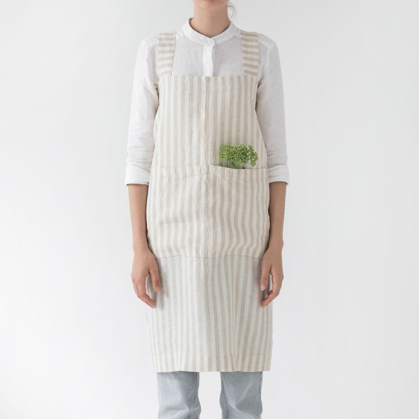 lino Tales Natural White Stripes lino Pinafore prijuostė — naturalusdrabuziai.lt