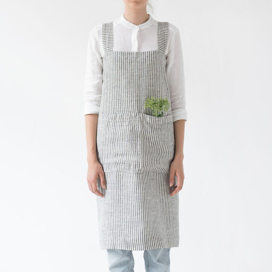lino Tales Thin Black Stripes lino Pinafore prijuostė — naturalusdrabuziai.lt