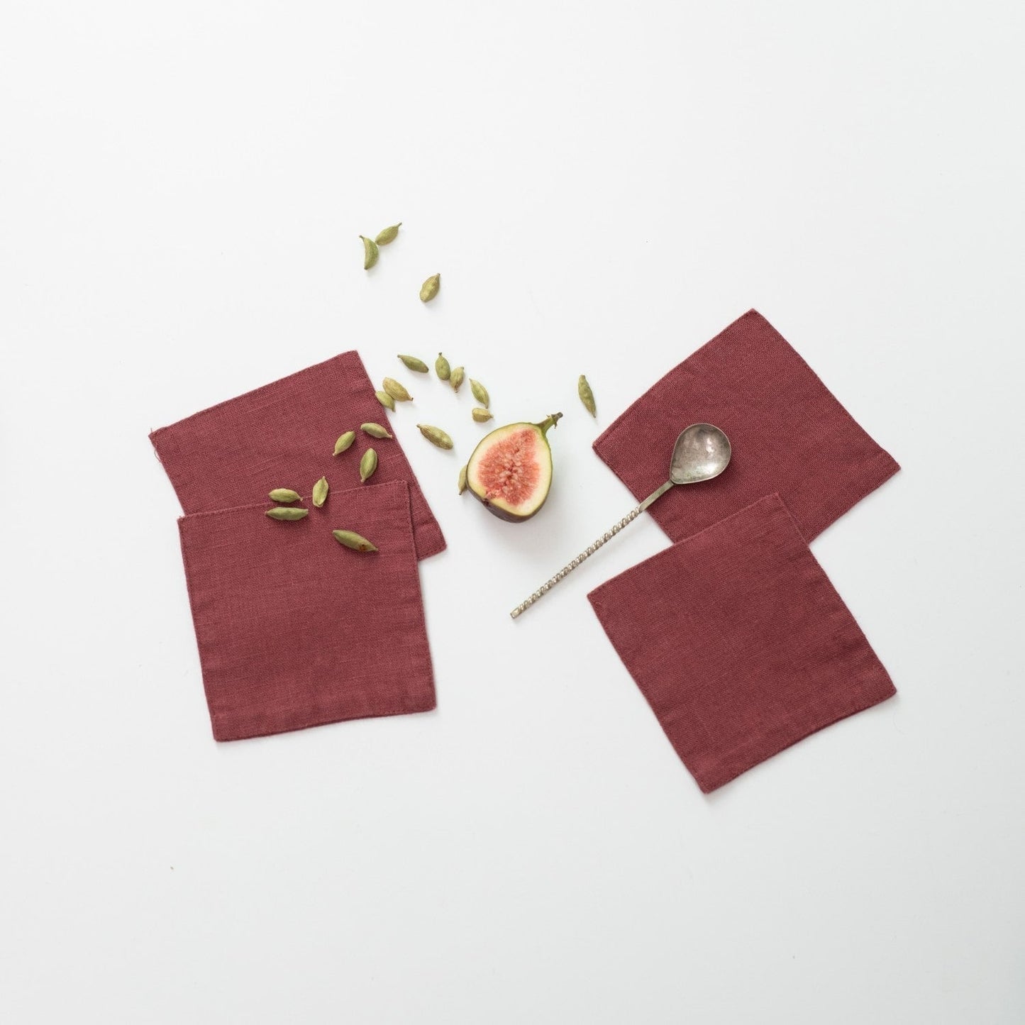 Marsala lino padėkliukų rinkinys 4 vnt. — naturalusdrabuziai.lt