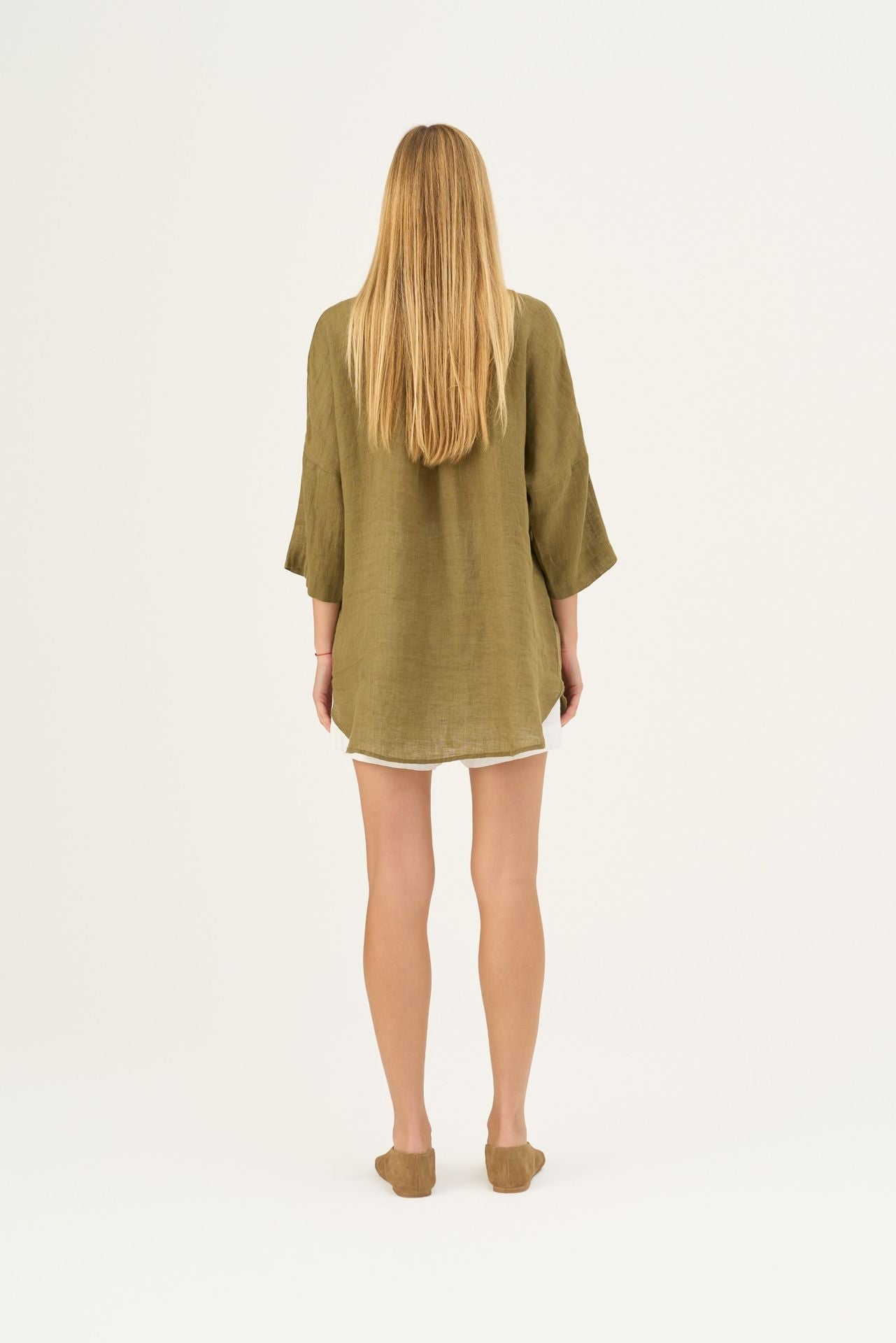 Olive Khaki lino Oregano marškiniai — naturalusdrabuziai.lt