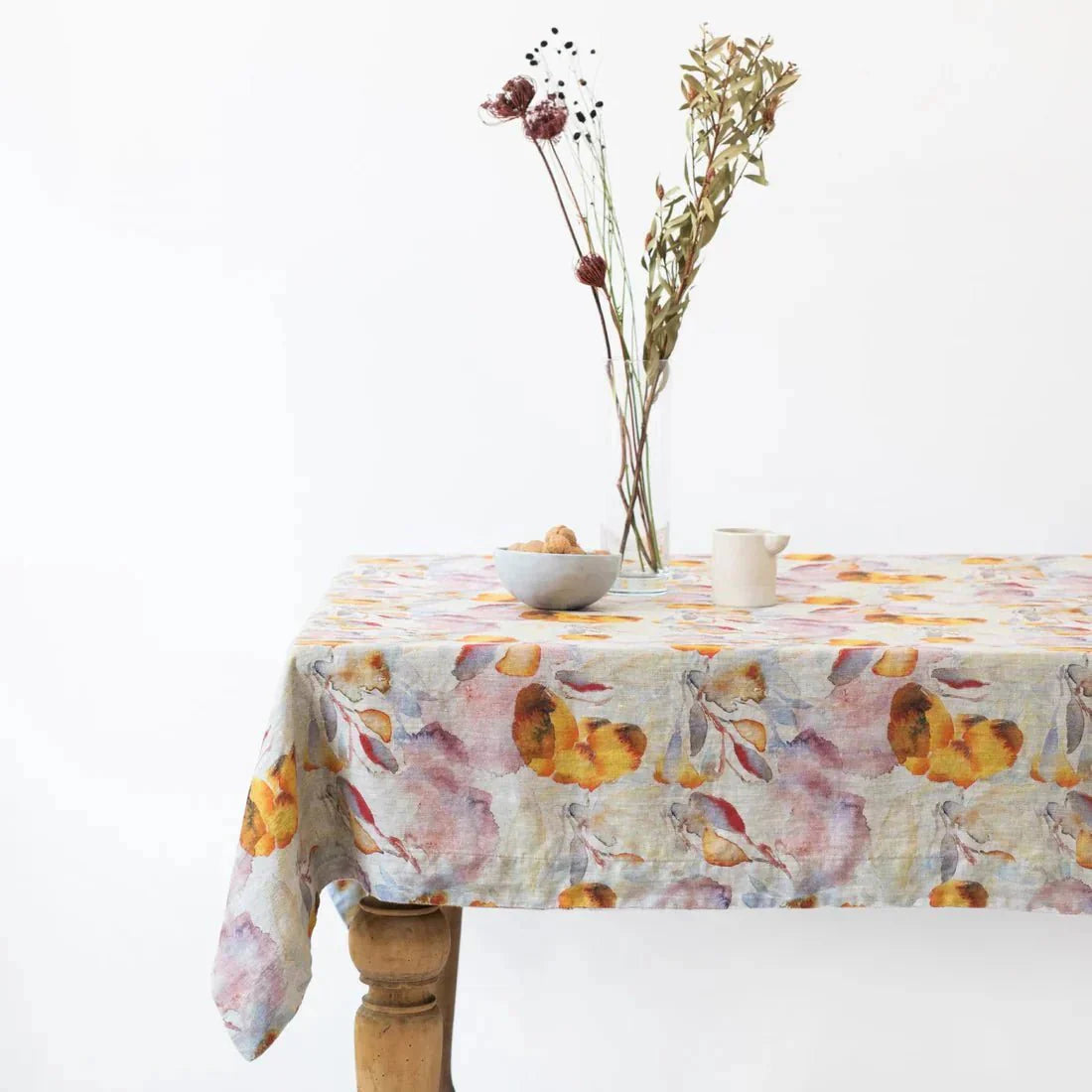 Orange Flow on Natural lino staltiesė — naturalusdrabuziai.lt