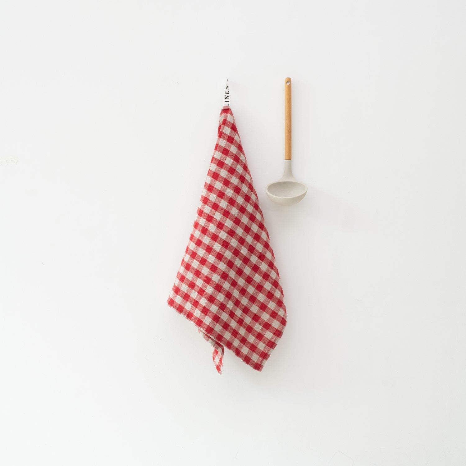 Red Gingham lino virtuvinė servetė — naturalusdrabuziai.lt