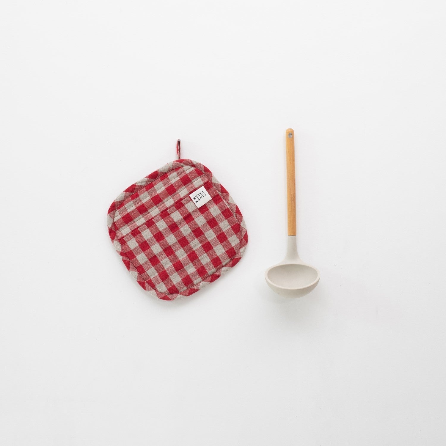 Red Gingham lino puodų laikiklis — naturalusdrabuziai.lt