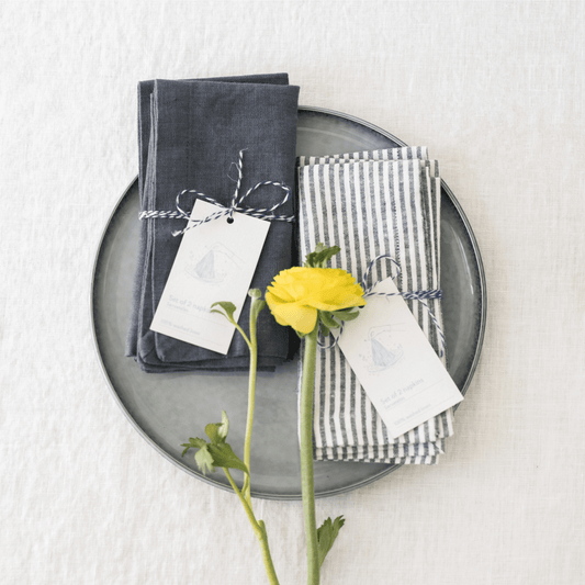 Thin Black Stripes lino servetėlių rinkinys 2 vnt. — naturalusdrabuziai.lt