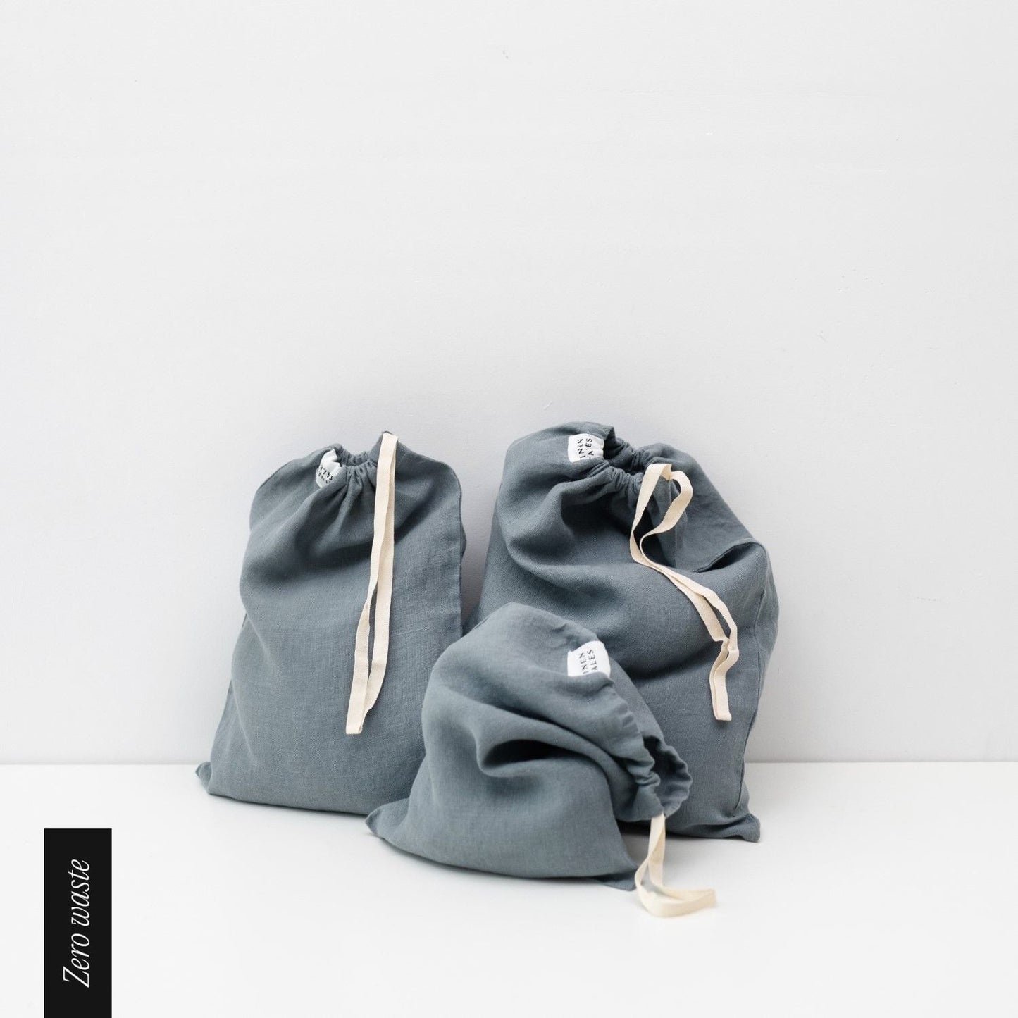 Zero Waste Blue Fog lino Drawstring Bags rinkinys of 3 — naturalusdrabuziai.lt