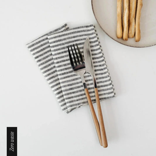 Zero Waste Thin Black Stripes lino servetėlių rinkinys 4 vnt. — naturalusdrabuziai.lt